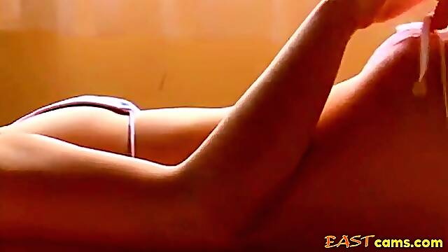 Asian in swimsuit - nice cameltoe