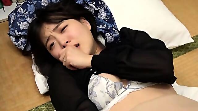 Amateur Asian does doggystyle with boyfriend
