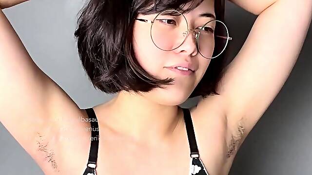Amateur Webcam Teen Masturbates And Teases