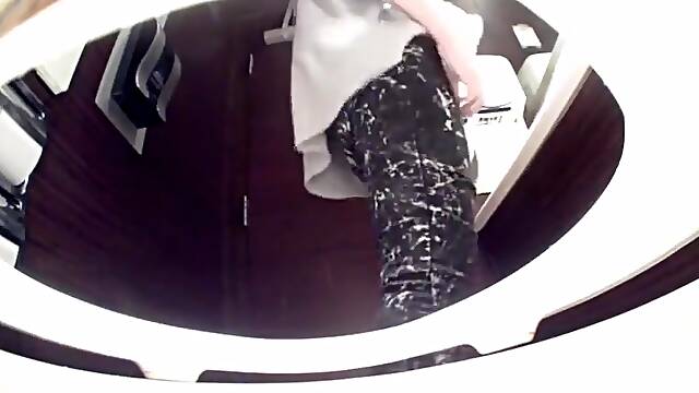 Japan Hidden Camera Girl Toilet Voyeur (119)