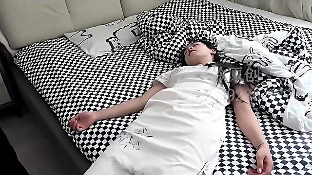 Interview trap limp feet play