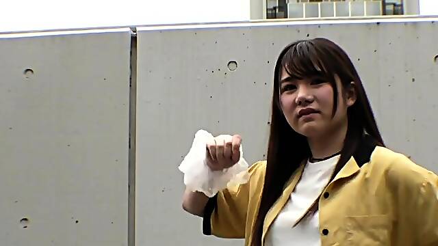 Japanese asian mommy fingereing