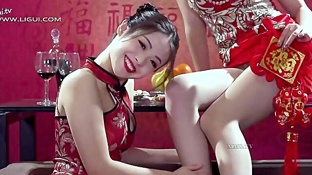 Chinese lesbians in Cheongsam