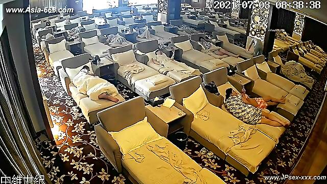 Hackers use the camera to remote monitoring of a lover`s home life.564