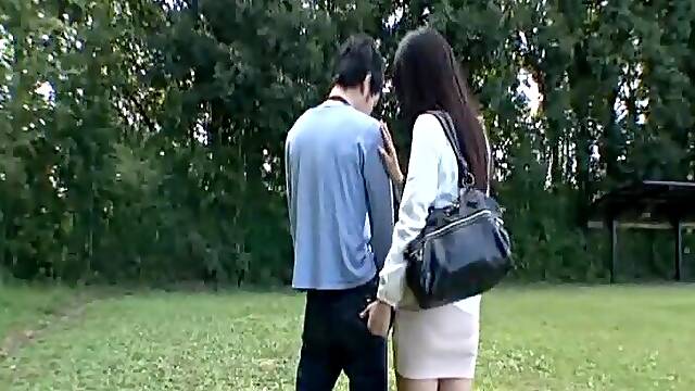 Outdoor dicking in the park with a horny Japanese girlfriend