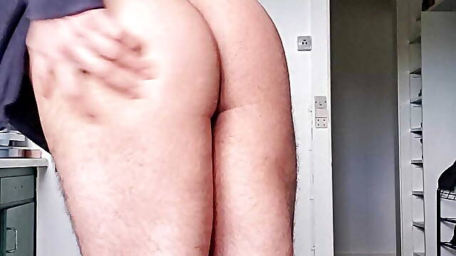 Imagine that ass in kitchen shaking half naked what would u do daddy