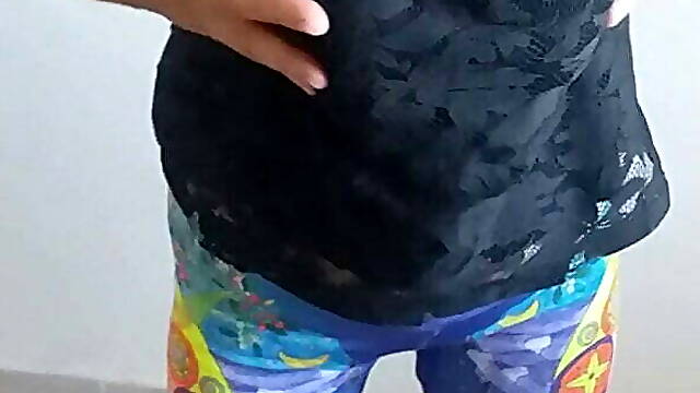 Mature woman who loves sexy very much