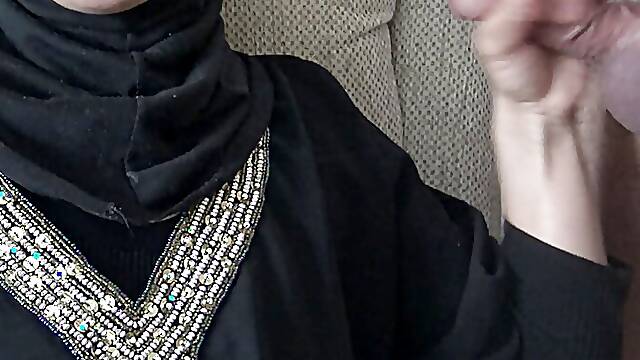 Horny pakistani boy came over for a real arab handjob