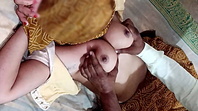 Indian husband wife desi massage and sex full body massage with oil massage and fijical sex