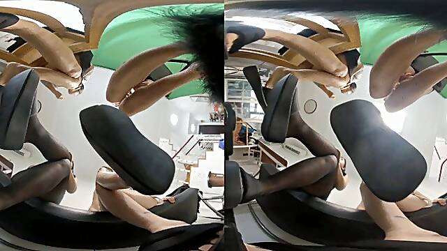 3DVR180 4 giants POV foot Training Dwarves