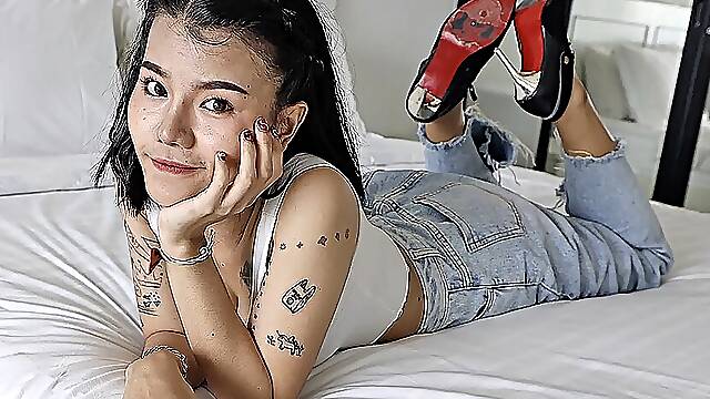 Asiansexdiary Cute Filipina Gives Foreigner Some Loving