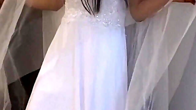 Vampire Bride Close up Squirts