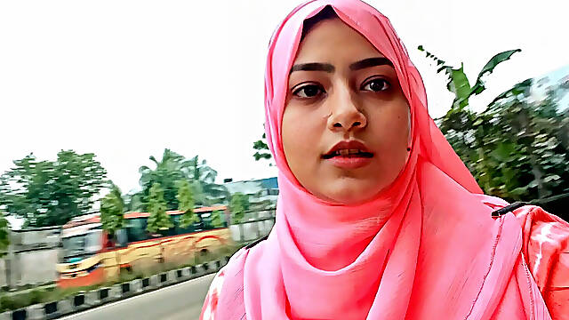 Desi Beautiful Girl Outdoor Tour and Sex in the Hotel Room