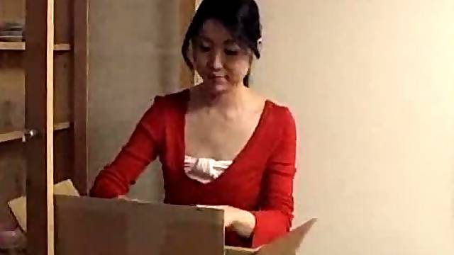 Japanese girl fucked by the intruder